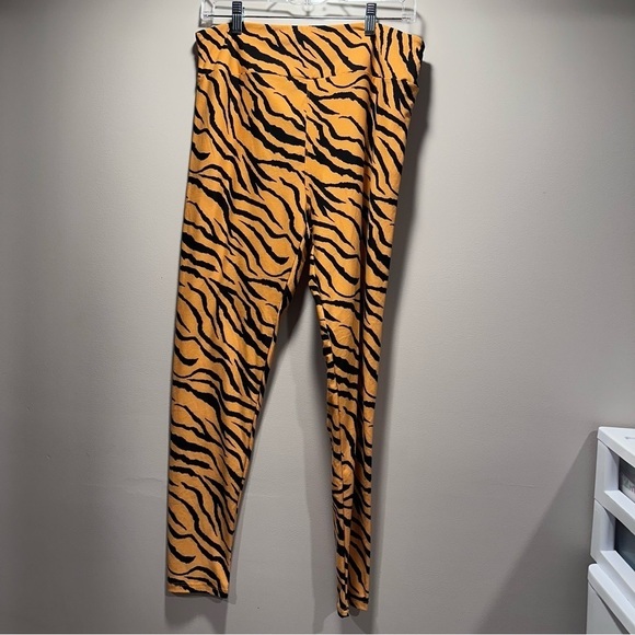 NEW TC LulaRoe Buttery Soft Leggings Tall& CurvyStretchy 12-18 L-XXL Tiger print - Picture 14 of 16